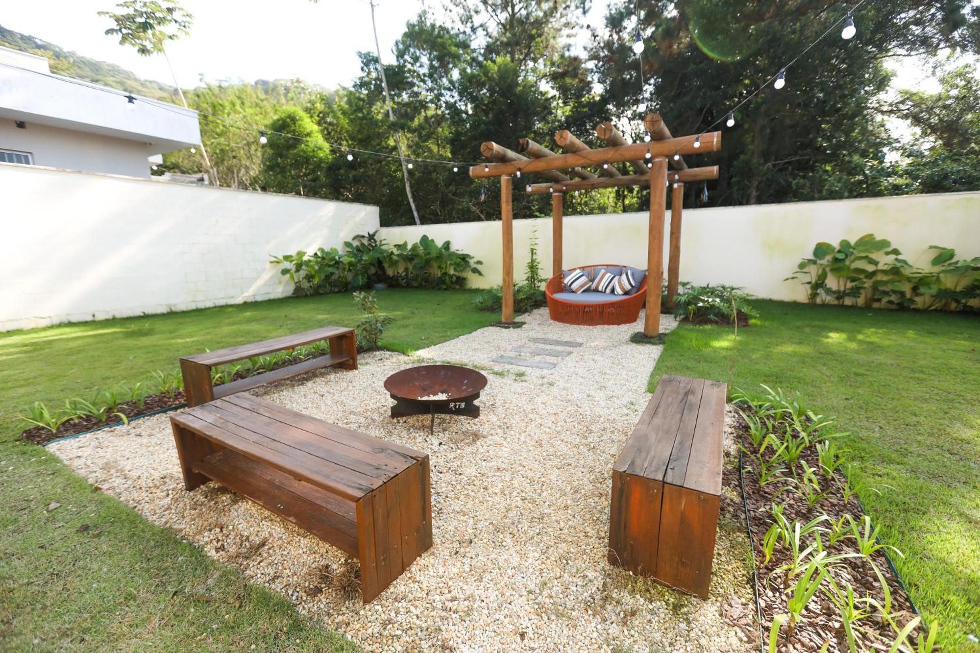 Estaleiro-bc, 2 Vagas, Ar, Churras E Pet Friendly * Balneario Camboriu